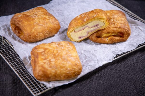 CROISSANT SPECIAL (HAM-GUDA-BECHAMEL)