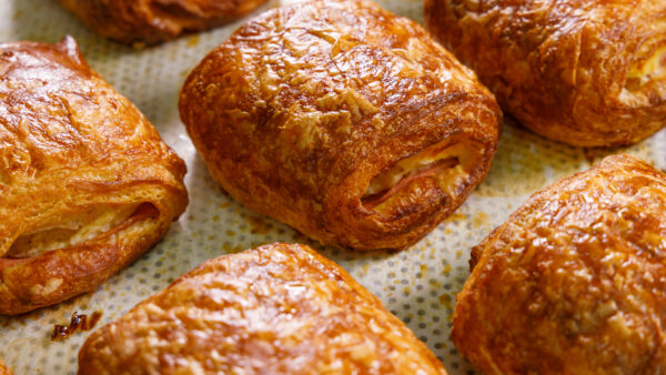 CROISSANT SPECIAL CROISSANT SPECIAL (HAM-GUDA-BECHAMEL)