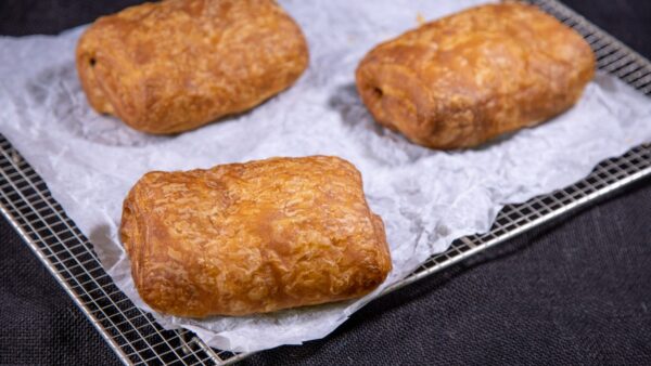 CROISSANT-ΒΟΥΤΥΡΟΥ-SOCO-ΥΓΕΙΑΣ BUTTER CROISSANT with DARK CHOCOLATE FILLING