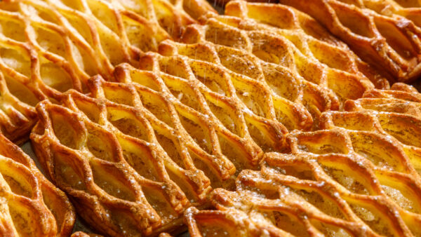 CROISSANT ΜΗΛΟ3 CROISSANT WITH APPLE FILLING