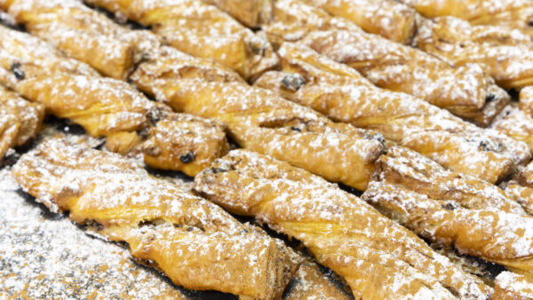 ΚΡΟΥΑΣΙΝΙ ΣΤΑΦΙΔΑ - ΚΡΕΜΑ - ΚΑΝΕΛΑ