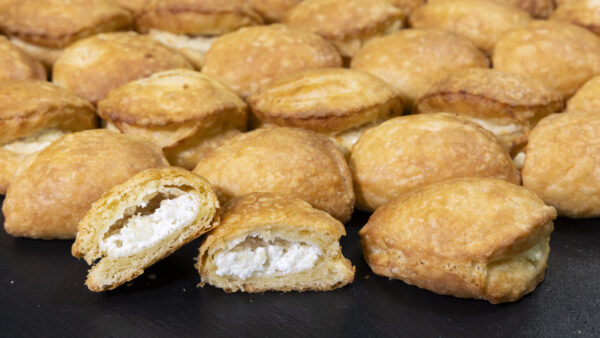 ΜΙΝΙ ΚΟΥΡΟΥ ΤΥΡΟΠΙΤΑΚΙ