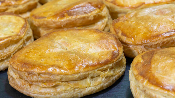 ΖΑΜΠΟΝΟΤΥΡΟΠΙΤΑ ΣΦΟΛΙΑΤΑ ΜΕ ΣΑΛΤΣΑ