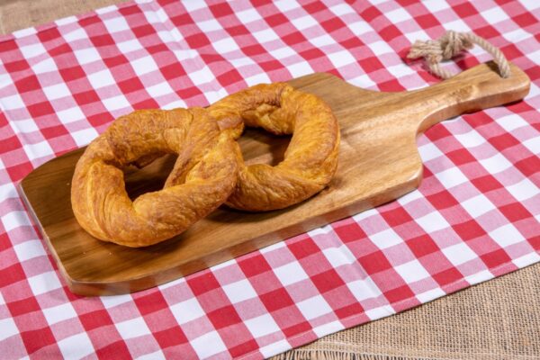 APPLES & CREAM with CINNAMON RING