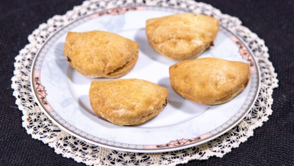ΜΙΝΙ-ΚΟΥΡΟΥ-ΜΠΙΣΚΟΤΕ-ΣΠΑΝΑΚΙ MINI BISCUIT KOUROU with SPINACH & FETA CHEESE