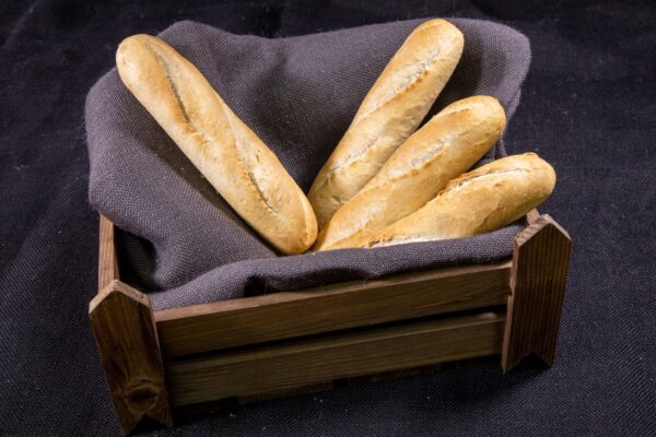 WHEAT FRENCH BAGUETTE 25 ± 2 cm