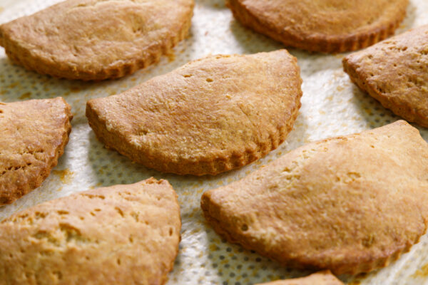 BISCUIT KOUROU with FETA CHEESE