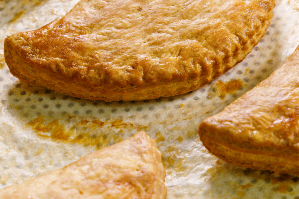 ΧΕΙΡΟΠΟΙΗΤΗ ΤΥΡΟΠΙΤΑ