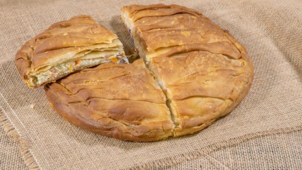 ΧΩΡΙΑΤΙΚΗ-ΠΙΤΑ-ΜΕΣΟΓΕΙΑΚΗ-2 MEDITERRANEAN PIE