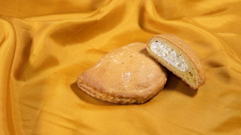 Τυρόπιτα το σήμα κατατεθέν του Ελληνικού πρωινού