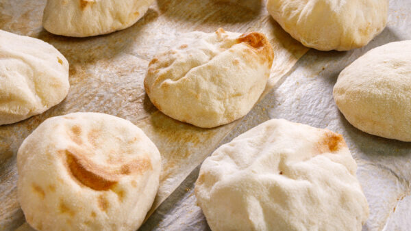 PINSA BUN Ψωμάκι στρογγυλό με ζύμη Pinsa